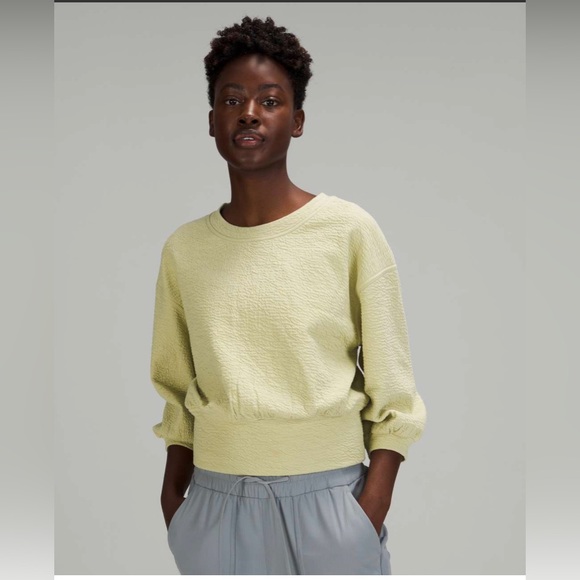 NWOT Lululemon Textured Crewneck Pullover size 2 - Picture 1 of 10